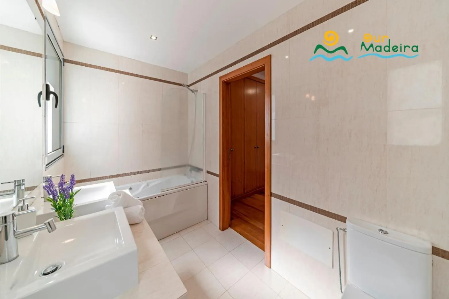 Ourmadeira - Villa Sol E Mar, Spacious Caniço