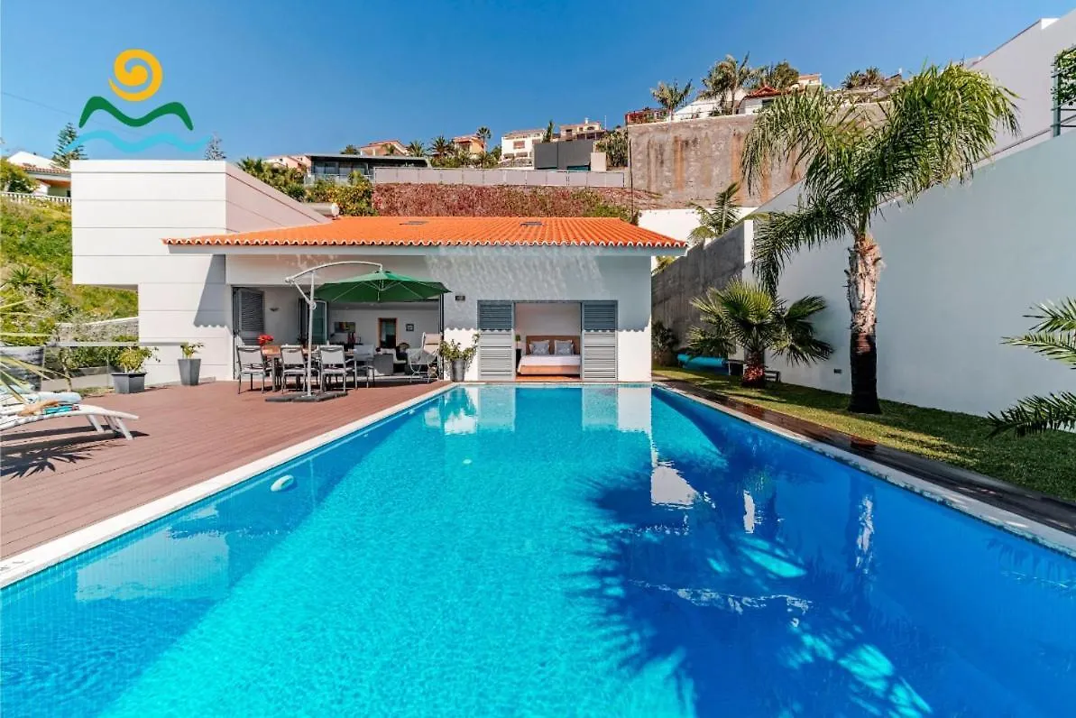 Ourmadeira - Villa Sol E Mar, Spacious Caniço 0*,  Portugal